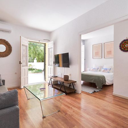 Villa Rosita Suites En Playa De La Malagueta Con Terraza Málaga Eksteriør bilde