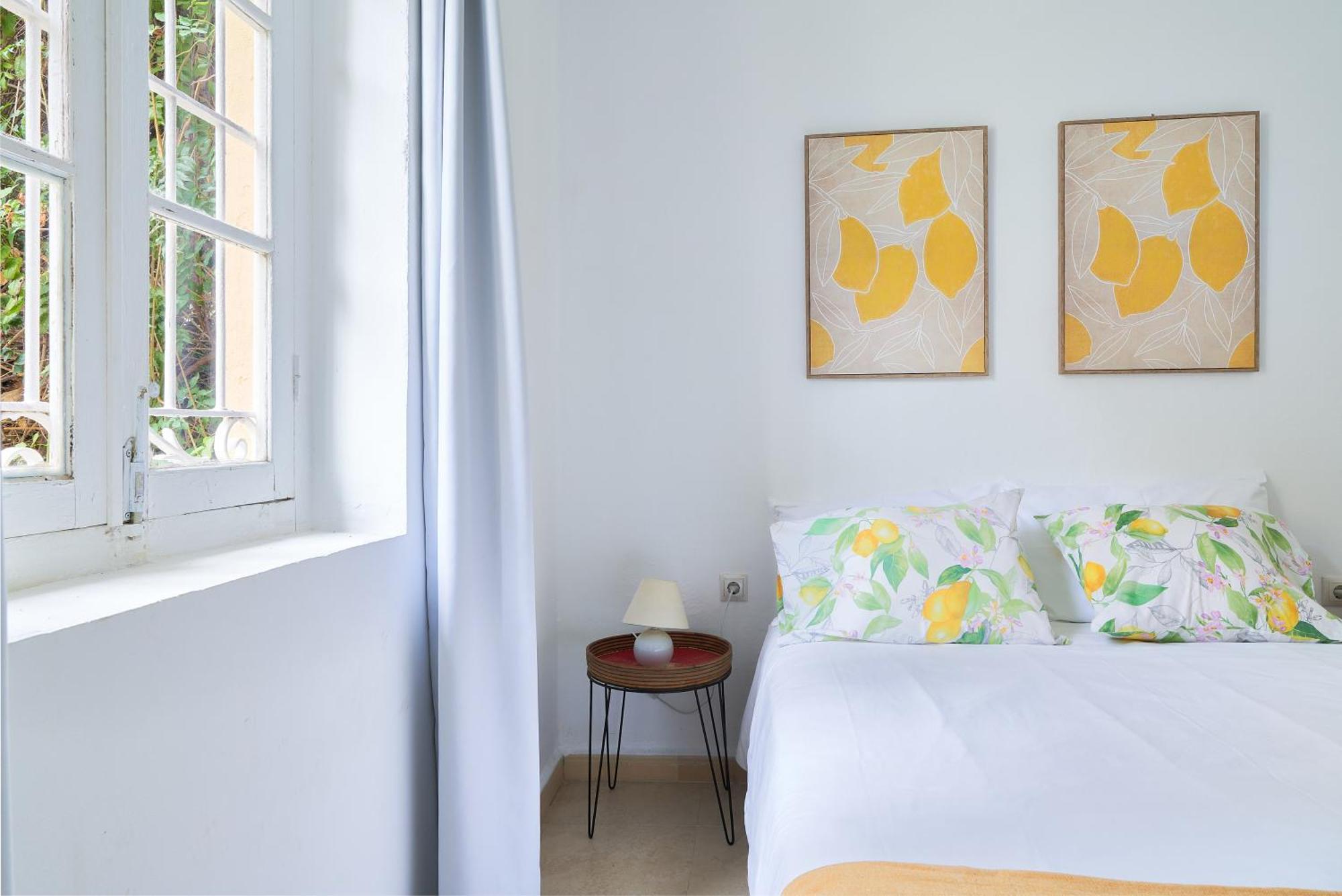 Villa Rosita Suites En Playa De La Malagueta Con Terraza Málaga Eksteriør bilde